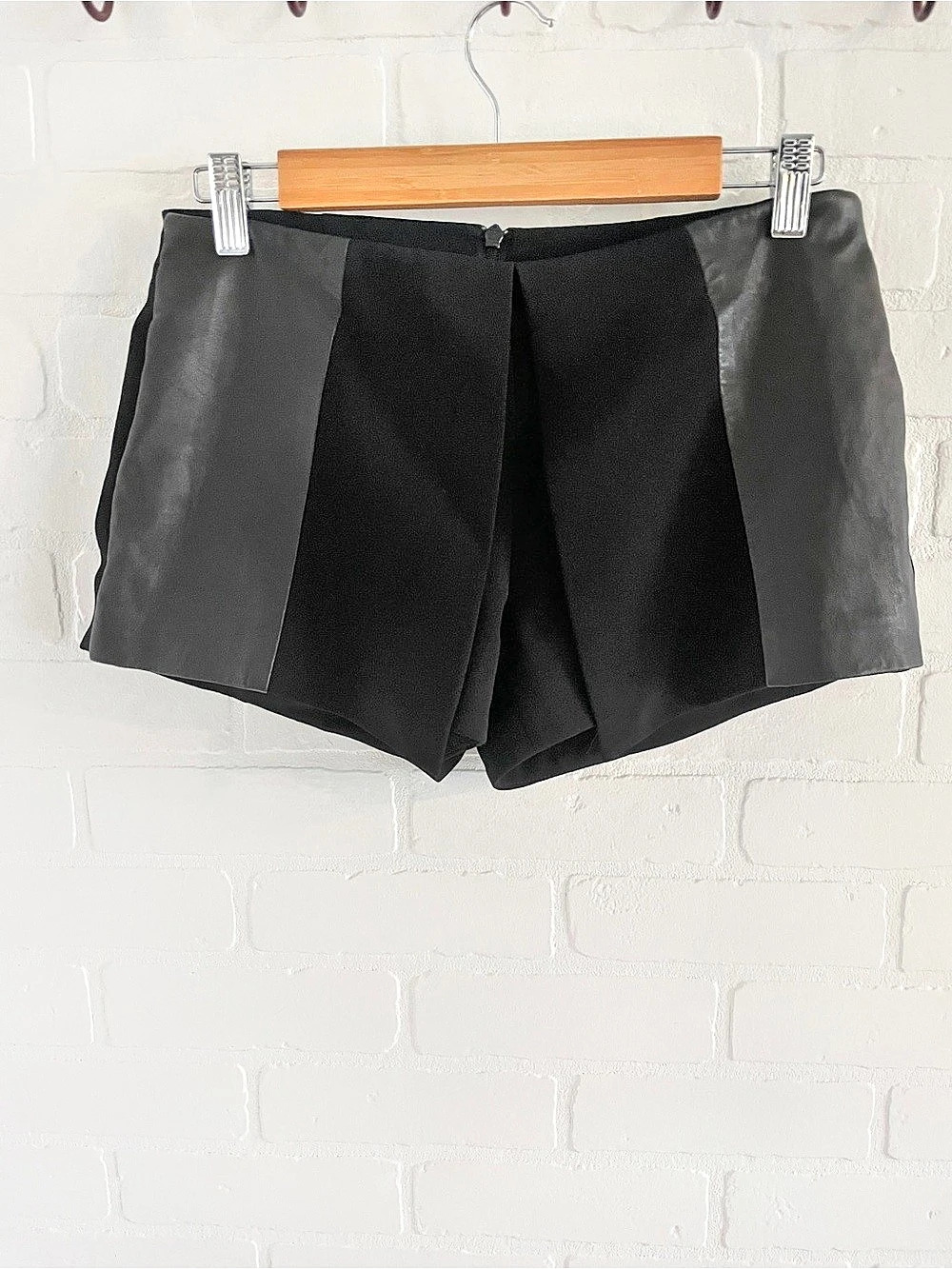 Lamarque High Waist Black Shorts Size 2 Like New